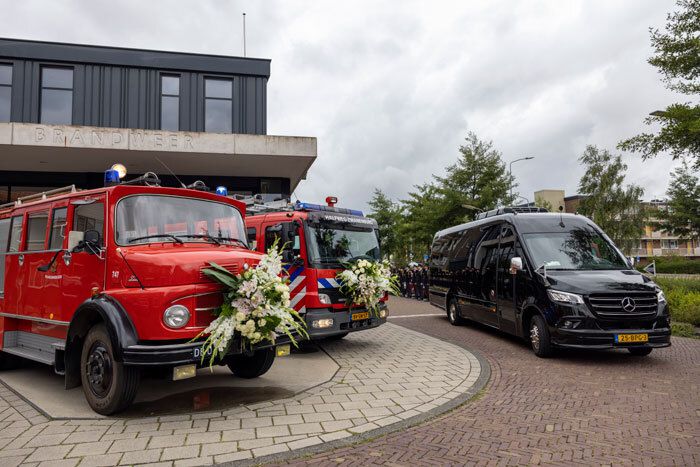 Uitvaart brandweer Halfweg-Zwanenburg / foto: Michel van Bergen