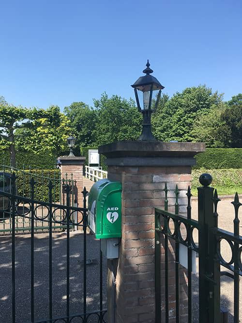 AED bij Dunweg Uitvaartzorg en Begraafplaats De Iepenhof